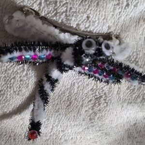Black and White Beaded Hair Clip